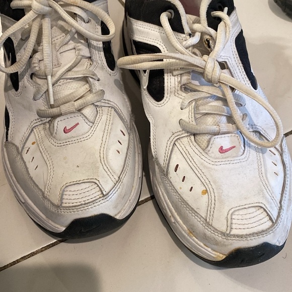 Nike Women's White and Pink Sneakers - Picture 5 of 5